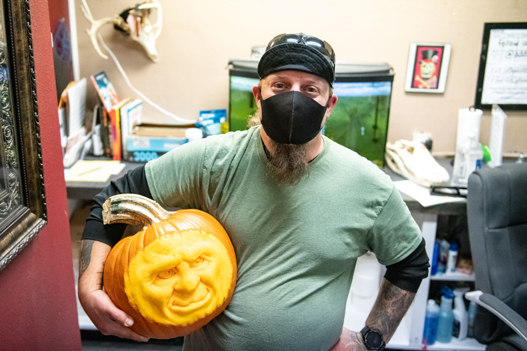 Pumpkin carving with Luke Schroder